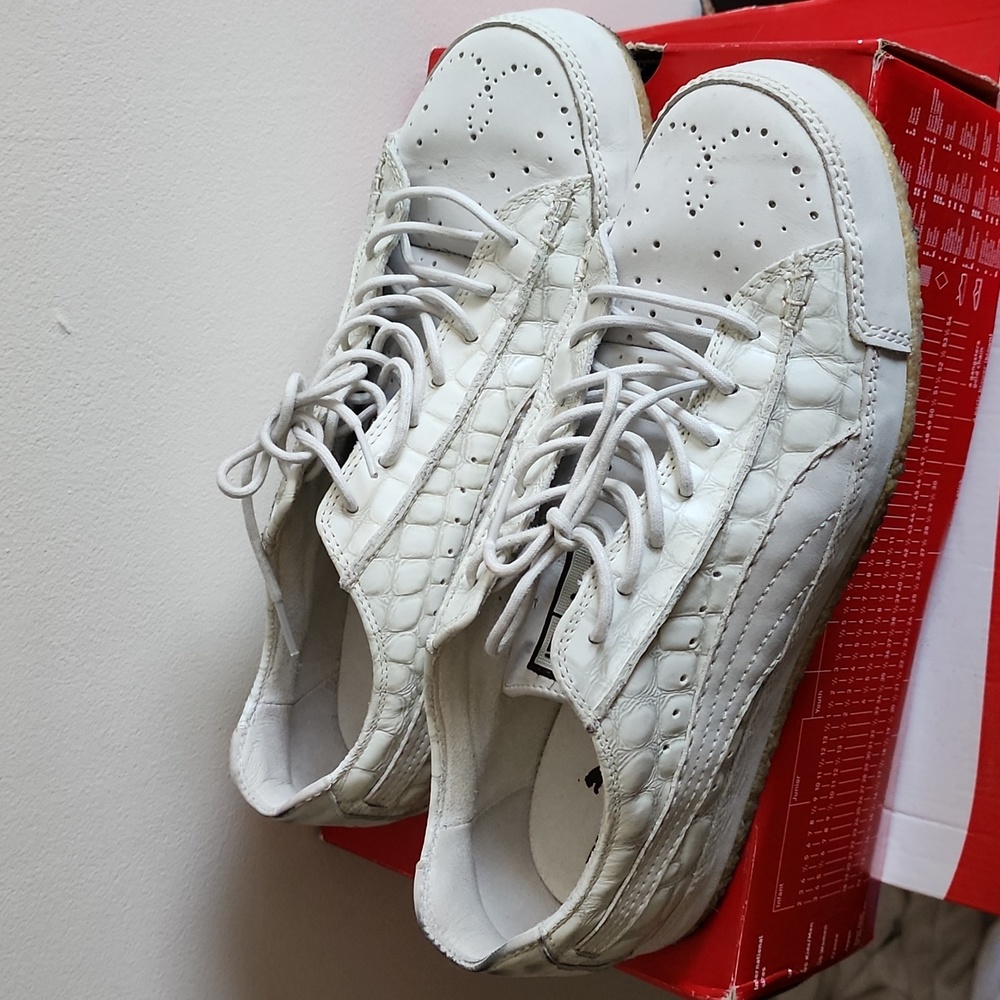 PUMA GATOR PRINT